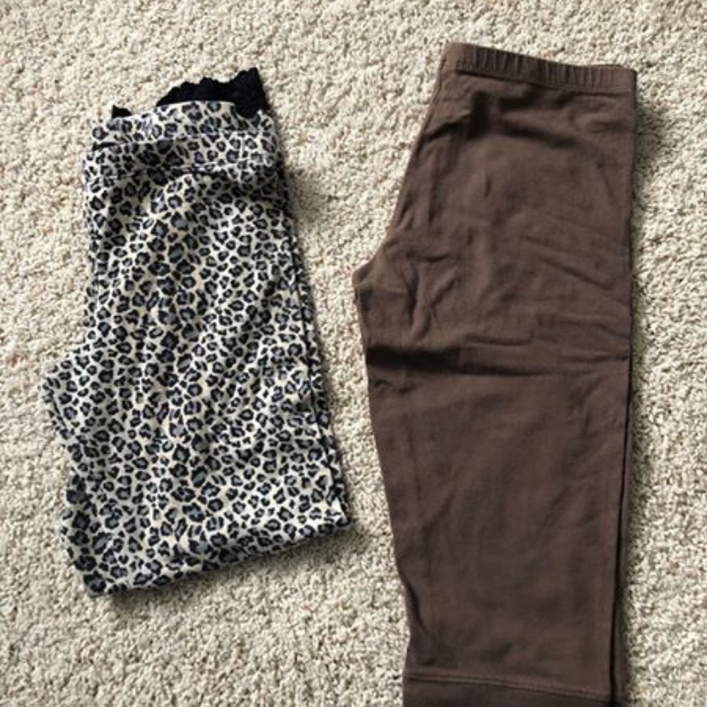 Girls leggings size M